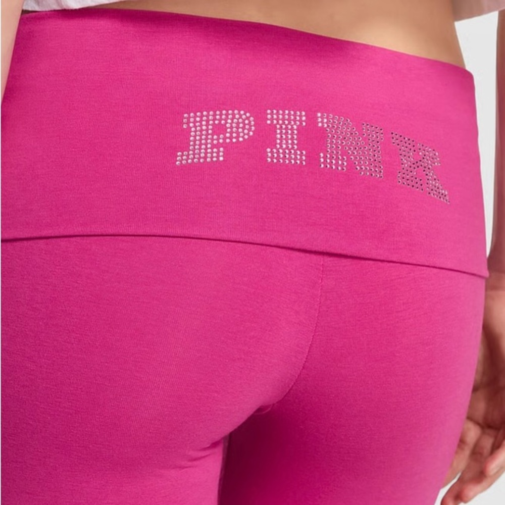 PINK Victoria's Secret Hot Pink Leggings (Capri)